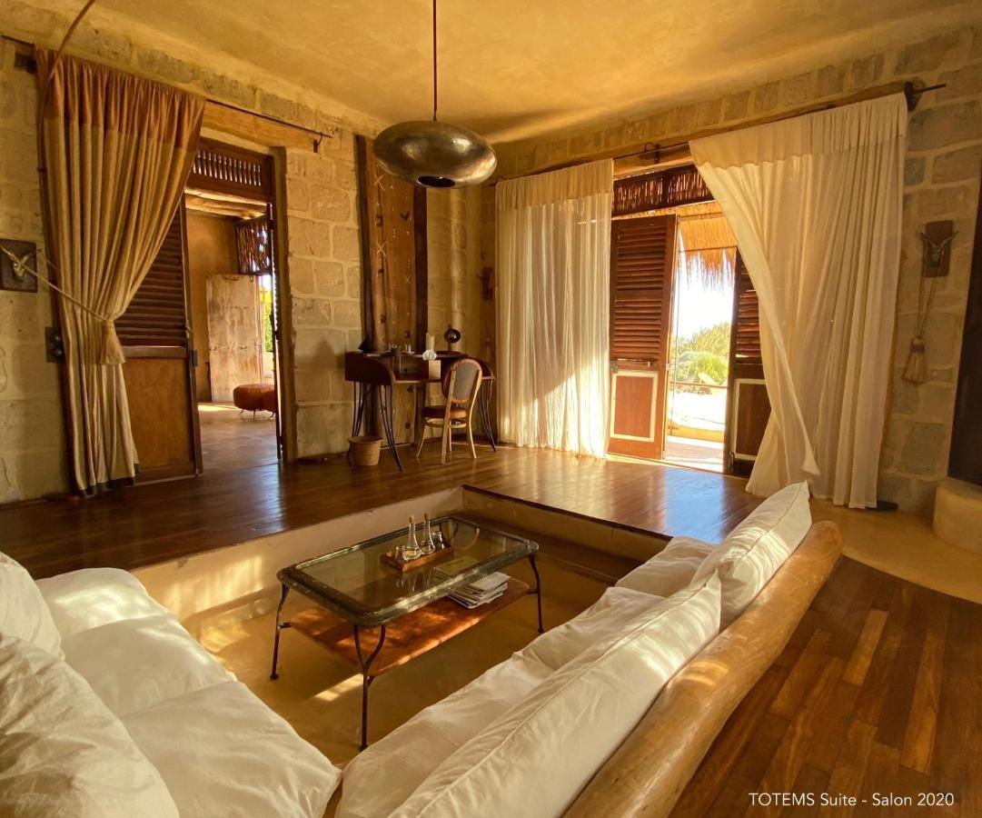 Bakuba Lodge - Le Petit Hotel Du Voyageur Ankilibe エクステリア 写真