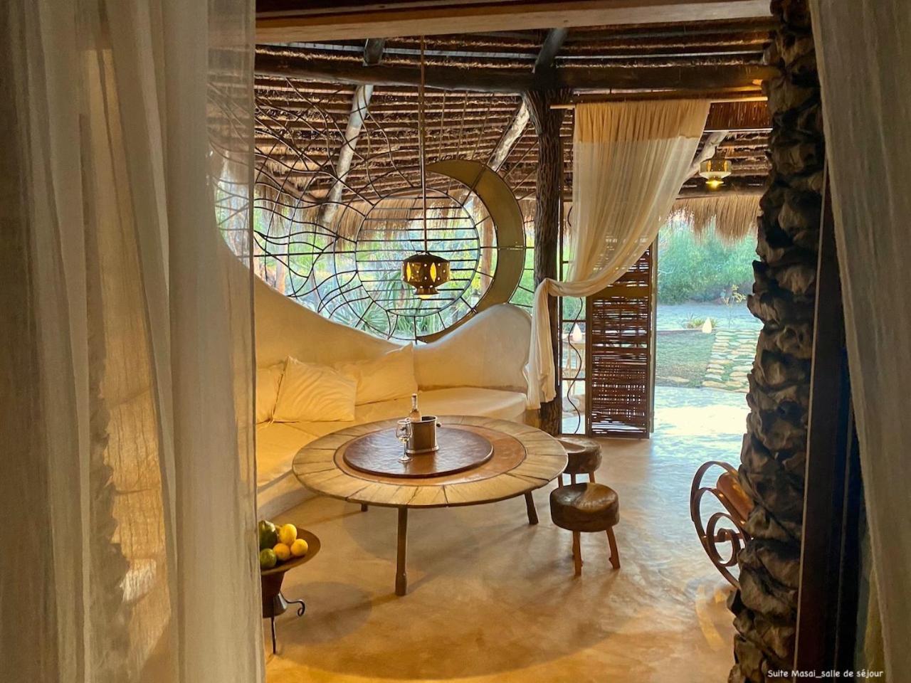 Bakuba Lodge - Le Petit Hotel Du Voyageur Ankilibe エクステリア 写真