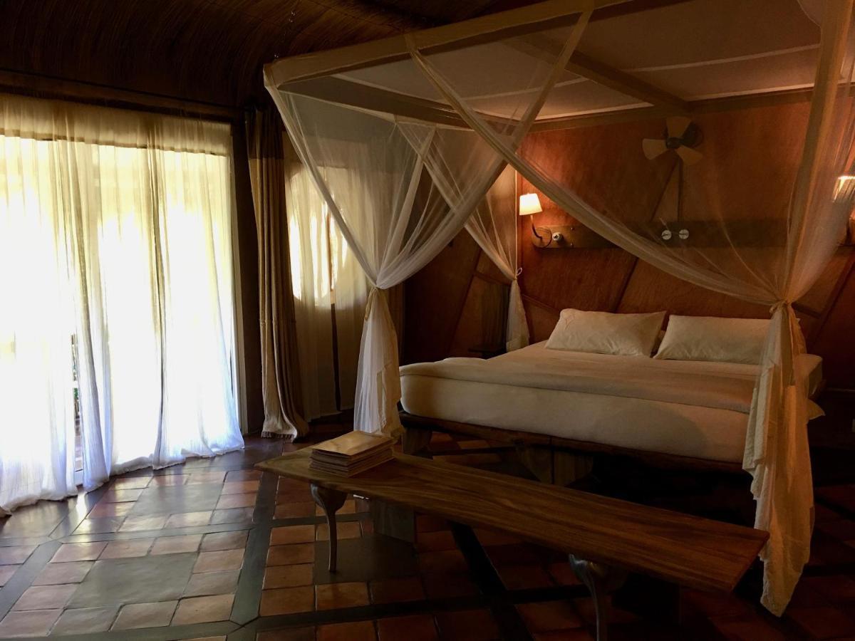 Bakuba Lodge - Le Petit Hotel Du Voyageur Ankilibe エクステリア 写真
